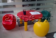 Детская пластиковая мебель 2KIDS в зоне ожидания бизнес центра